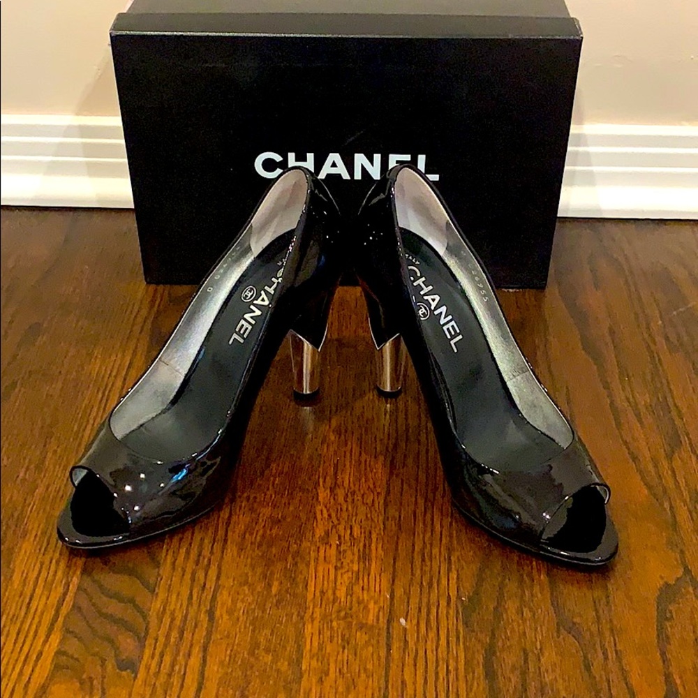 CHANEL Black Patent Heels